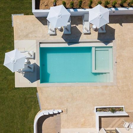 Aerin Villa, A Sublime Sanctuary, By Thinkvilla Roupai エクステリア 写真