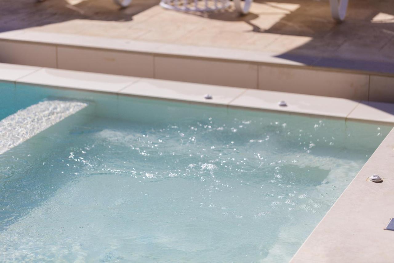 Aerin Villa, A Sublime Sanctuary, By Thinkvilla Roupai エクステリア 写真